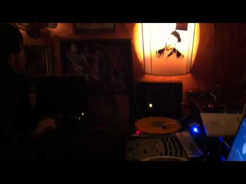 Dj Static (WEFUNK radio) // Olomouc // 02.11.2011