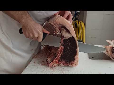 Carne Chianina San Marco appena uscita da una Frollatura di 60gg