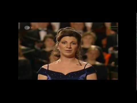 Schubert: Ave Maria - Elisabeth Kulman