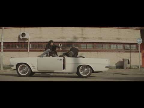 León Benavente - Se mueve (Videoclip Oficial)