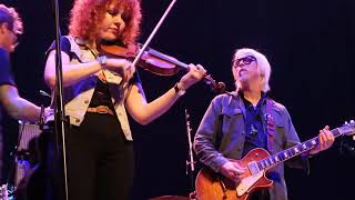 "The Ballad Of Laverne And Captain Flint"...  Steve Earle &amp; The Dukes at The Newton Theatre 2019