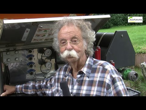 Für ein warmes Zuhause: Jean Pütz heizt mit Holzpellets.