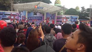Download lagu Karnaval SCTV Salatiga Duo Anggrek #KarnavalSCTV #DuoAnggrek #Salatiga mp3