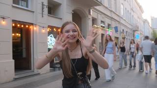 People in Poland smile for the camera part1😁
