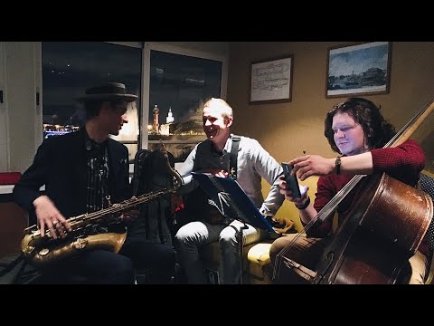 Prokhor Burlak Trio - Wrap Your Troubles In Dreams (Harry Barris/Ted Koehler/Billy Moll)