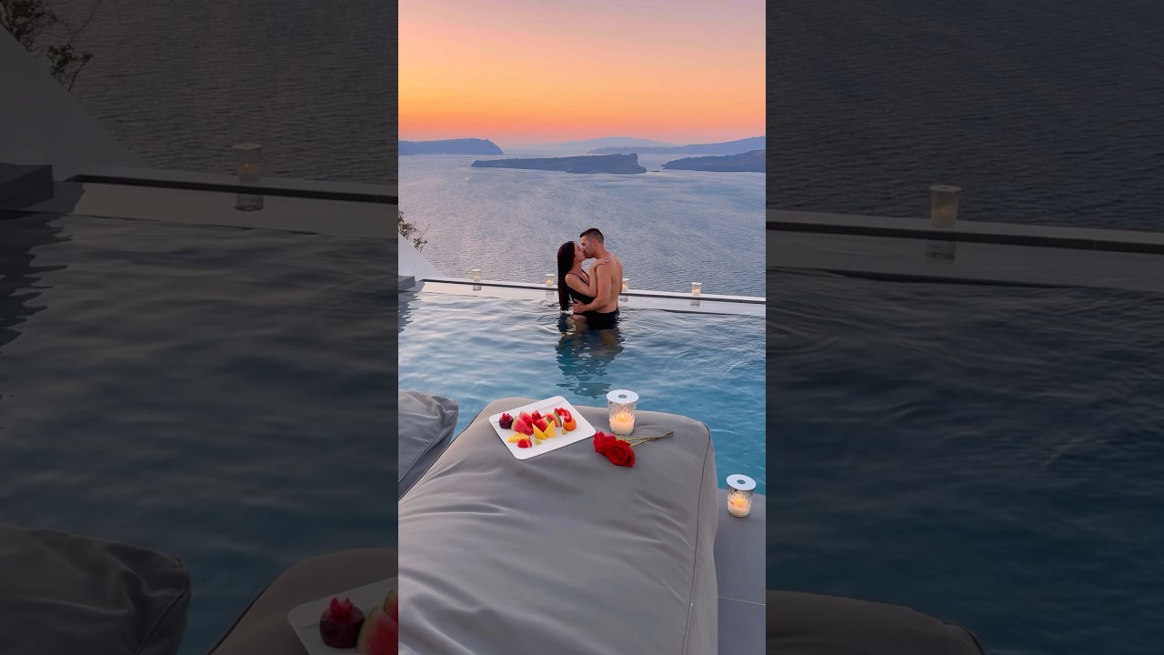 You, me, and the most beautiful sunset on Earth! πΉπ₯ #santorini #couple πSantonero Santorini