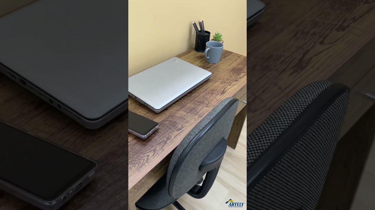 Thumbnail do vídeo - Escrivaninha Cooler - Pinho