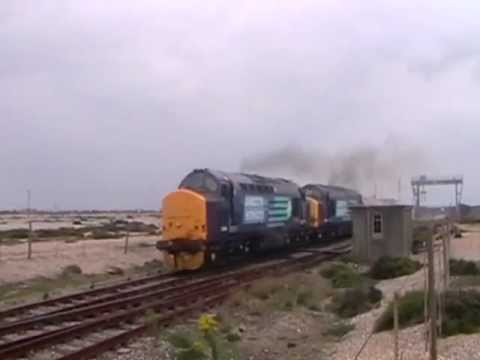 37409 'Lord Hinton' + 37602 On 6M95 Dungeness - Willesden 27/07/11