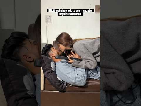 Unromantic boyfriend vs romantic girlfriend 🥰 #ytshorts #couplegoals #comedy #trending #funny