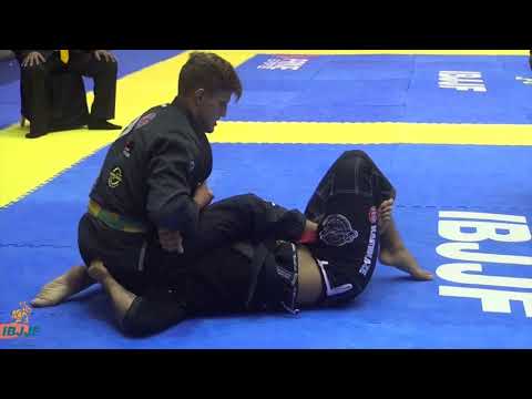 Nicholas Meregali vs Igor Schneider / Campeonato Brasileiro de Jiu-Jitsu 2018