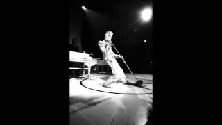 David Bowie- John, I&#39;m Only Dancing (Again) (Single Version)