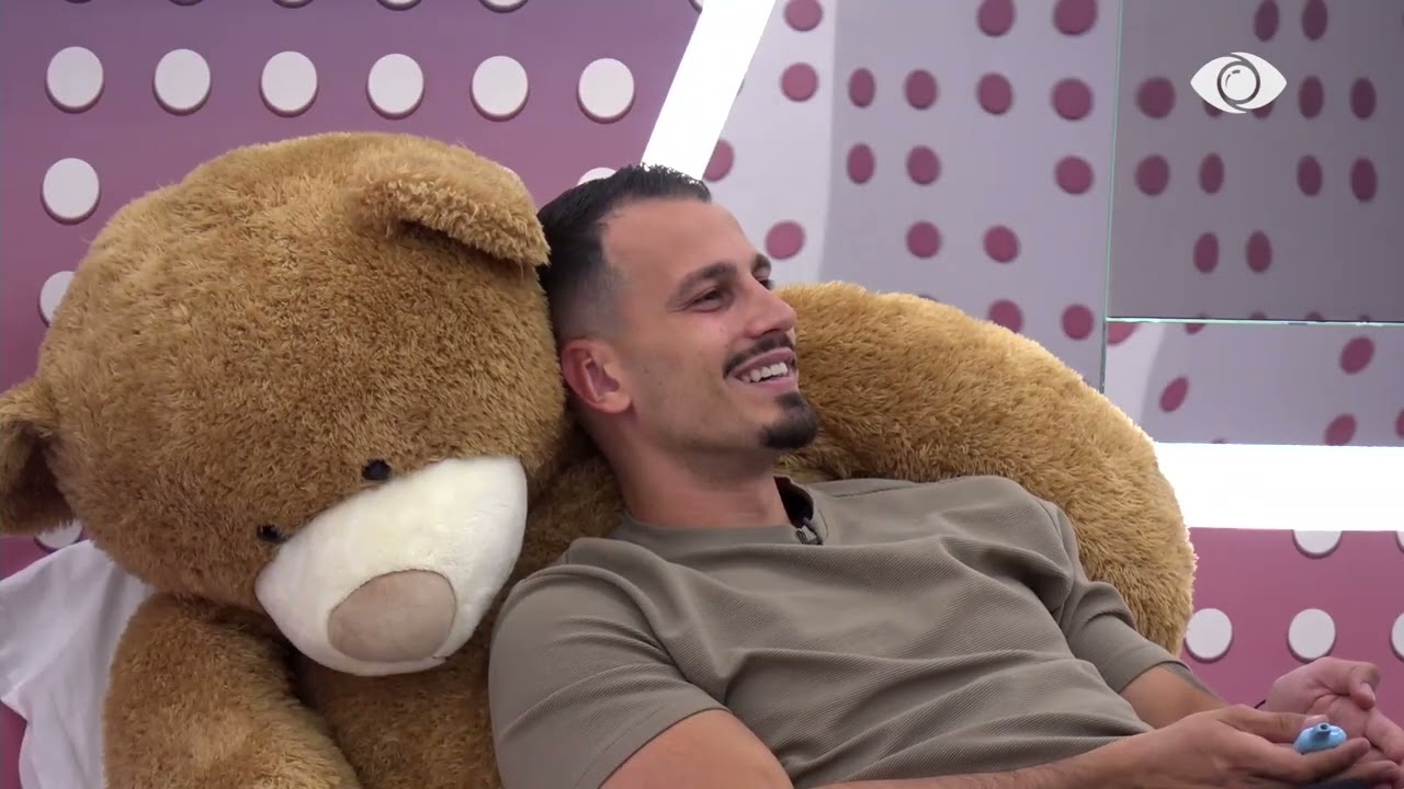 “Të kanë ikur shokët, të ka ngelur vetëm Rogerti”/ Mateo i drejtohet Mirit