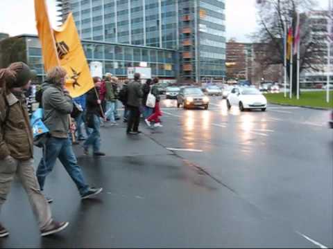 Spontandemo auf den Ernst-Reuter-Platz am 1.12. nach der Vollversammlung der TU Berlin