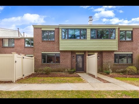 132 Greenbrook Dr, Stoughton MA - Mikel DeFrancesco - Tel 617-755-8272