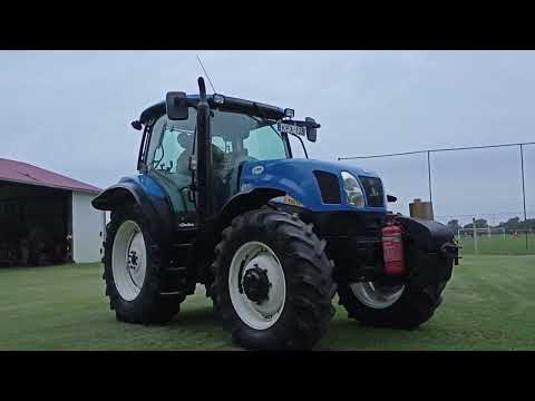 New Holland T6030 Delta traktor