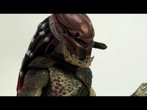 Video Review of the NECA Predators; Berserker Predator
