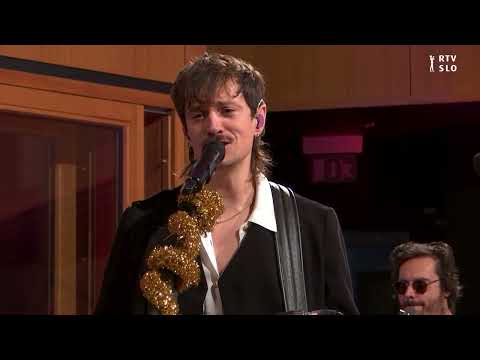 MRFY in godalci Simfoničnega orkestra RTV - Goff [Jutranji koncert]