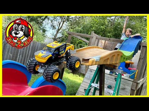 Monster Jam VS Hot Wheels BIG MONSTER TRUCKS 🏠 Longest Race OUTSIDE to INSIDE Our House
