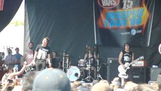 Silverstein - My Heart Bleeds No More Feat. Wil from Aiden (Warped 09)