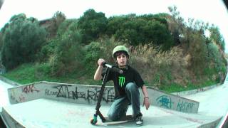 preview picture of video 'Hugo Falconnat- Scootering- DECEMBER 2010'