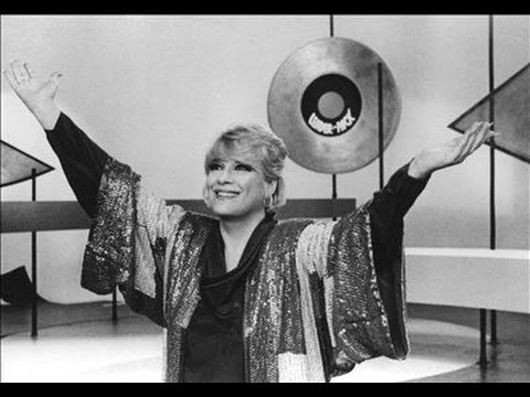 ELLIE GREENWICH Tribute II / Darlene Love live: "Wait Til My Bobby Gets Home"