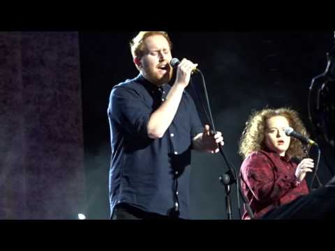 Gavin James and Aine Cahill 'Diamonds' live at the 3Arena 2fm Xmas Ball