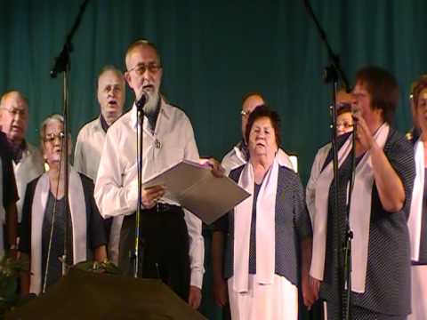 Eugeniusz Duch i Zespół Śpiewaczy Zbąszyńskich Seniorów - Sierra Madre