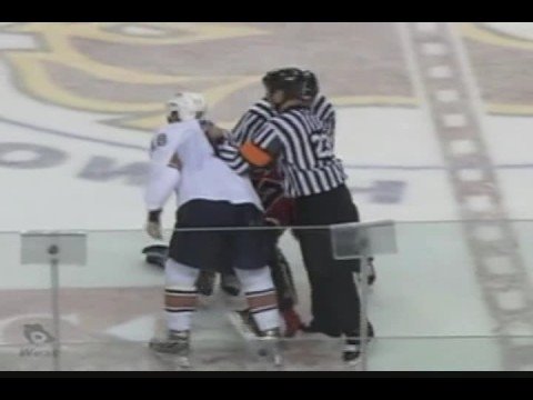 Dustin Penner vs Brandon Prust