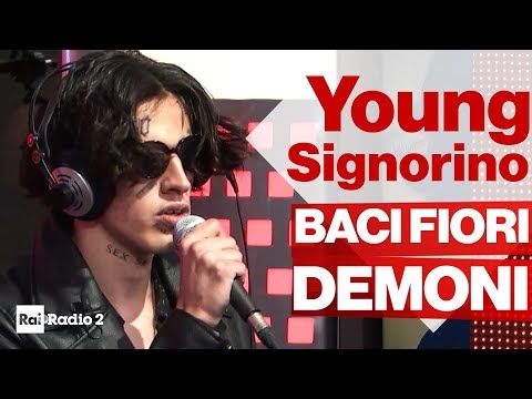 YOUNG SIGNORINO dal vivo a Radio2 Social Club - "BACI FIORI DEMONI"