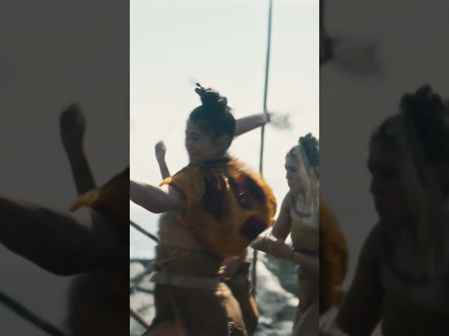 Premieres in three days. ʻEkolu lā a i ka hōʻike mua