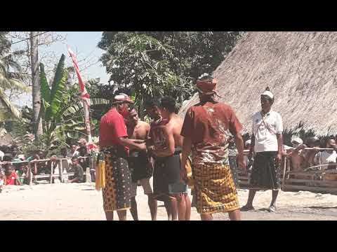 TINJU ADAT PALING HEBOH DI LAMBO NAGEKEO