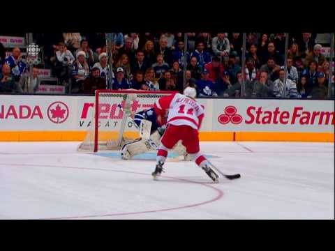 Daniel Alfredsson Gets Booed by Toronto fans but gets the Shootout Goal