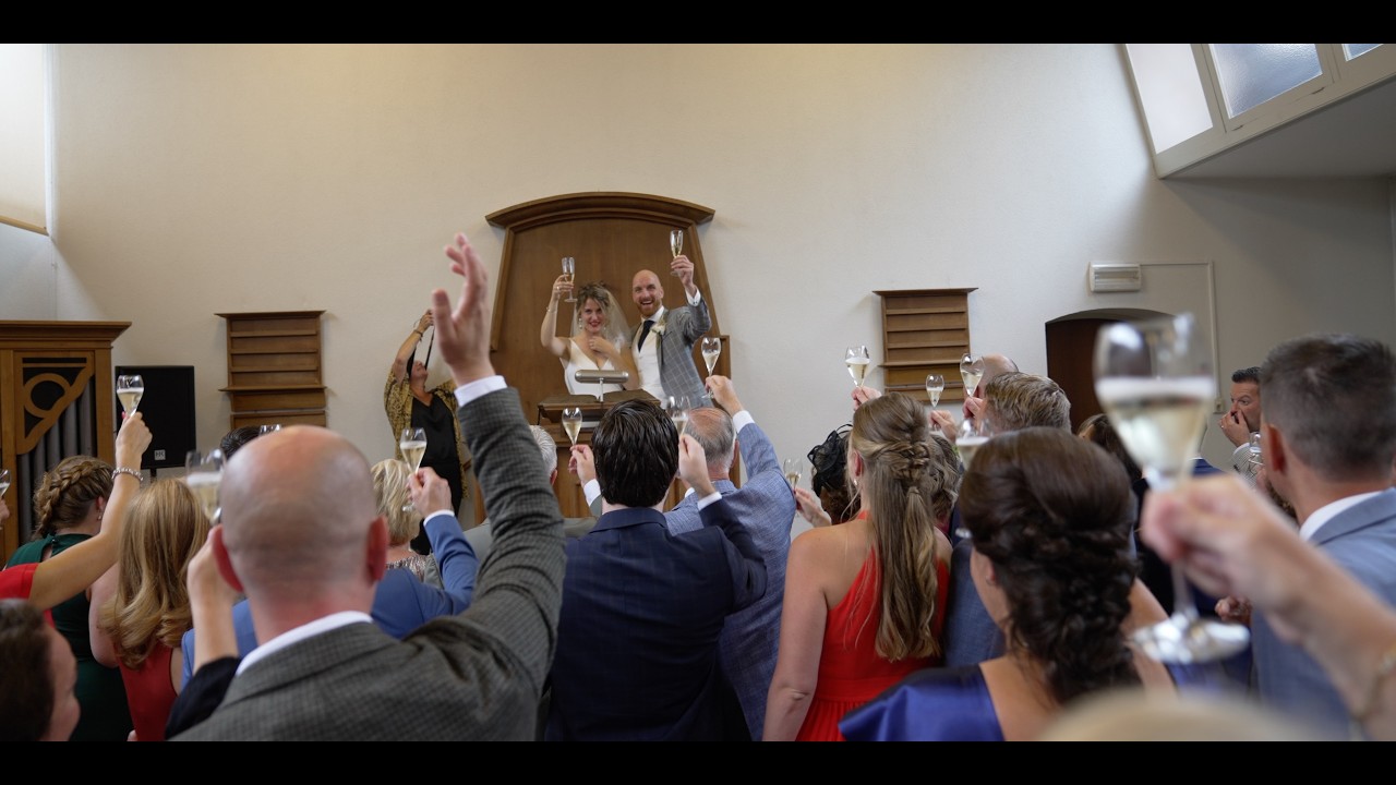 Klik om video te laden en af te spelen