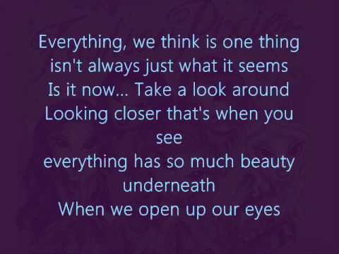 Bratz Fashion Pixiez - Look Closer (Lyrics)