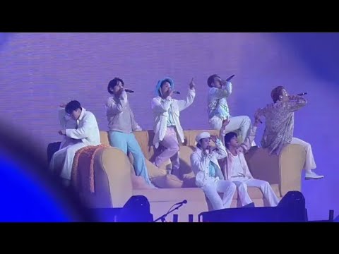 Life Goes On live performance | D2- PTD LA CONCERT