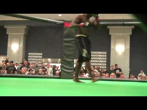 Youngstown MMA winter brawl 1 Mike Noble vs. Phil Williams