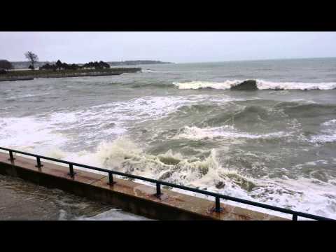 Lynn Shore Drive waves