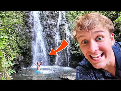 Finding A SECRET Waterfall In Hawaii | VLOG