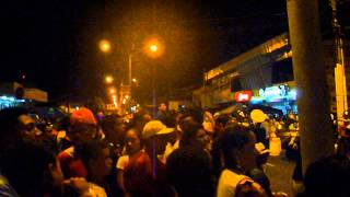 preview picture of video 'Bandas desfilando en Santiago de Veraguas de Noche 9 Noviembre'