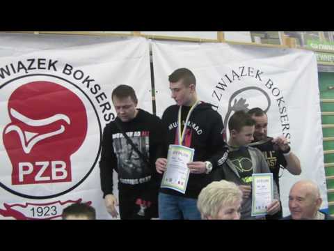 Ryan Gbyl Mistrz Śląska kadetów w boksie waga 60 kg Knurów 2017 Ceremonia wręczenia medali