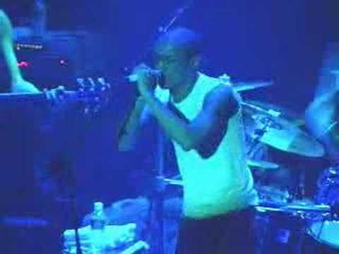 Tricky - For Real (Live NY 091699)2of15