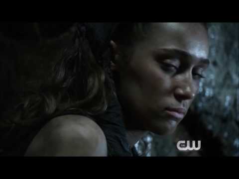 Lexa's first appearance 2x06