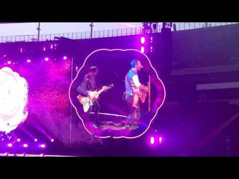 download lagu mp3 mp4 Coldplay Beste Band Der Welt, download lagu Coldplay Beste Band Der Welt gratis, unduh video klip Coldplay Beste Band Der Welt