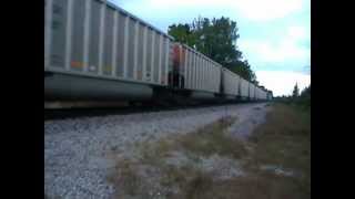 preview picture of video 'UP 5643 LEADS THE WESTON HOPPER TRAIN SOUTH ON THE KENOSHA LINE'