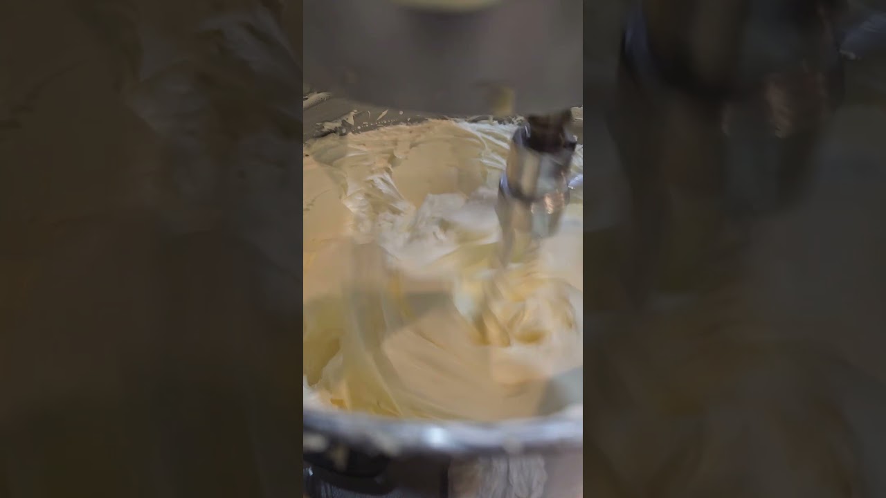 watch my video #smbc #swissmeringuebuttercream #highlights #followme