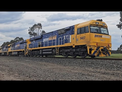 2PM6 PN up "Linfox Express #2" (4x 94 class), Perth to Melbourne, 1820, 30/12/25, Deep Lead VIC 