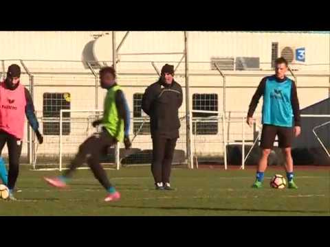 Avant le match de Coupe de France entre le Stade Bordelais et les Chamois Niortais