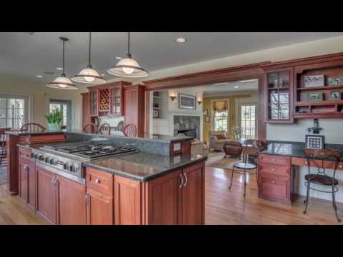 8 McDonald Farm Rd, Wakefield MA - Michael Barrett - Tel 781-910-3104