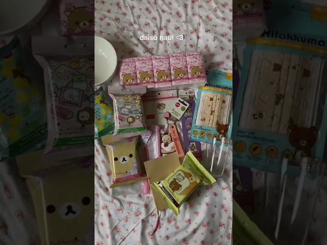 Vídeo relacionado con San-X Saco de Dormir Original de Rilakkuma Hearts - Korilakkuma de 15 Pulgadas