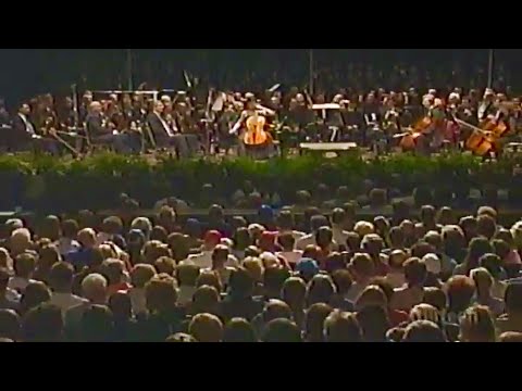 18-yr old Han-Na Chang plays Bach at Philadelphia Orchestra's Tribute Concert (2001)